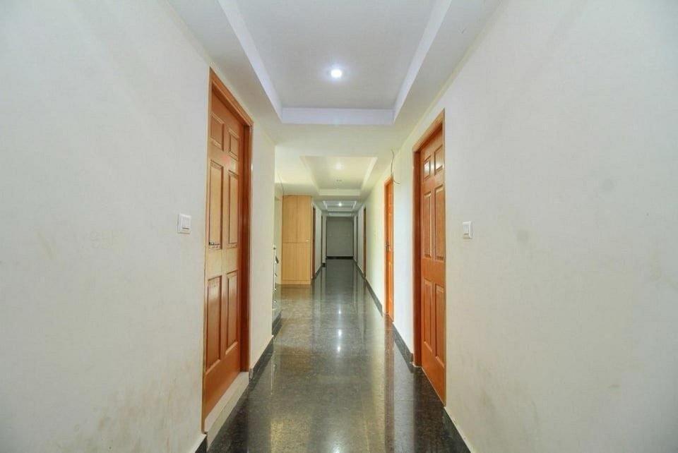 Hotel Srees Tiruchirappalli Екстериор снимка